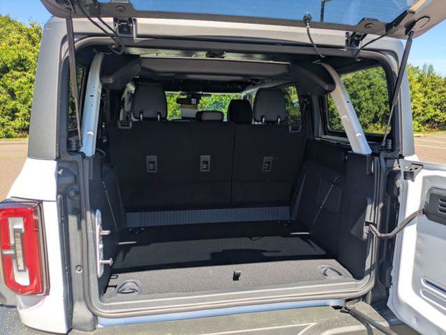 Certified 2026 Ford Bronco Outer Banks w/ Sasquatch Package AWD/4WD image 32