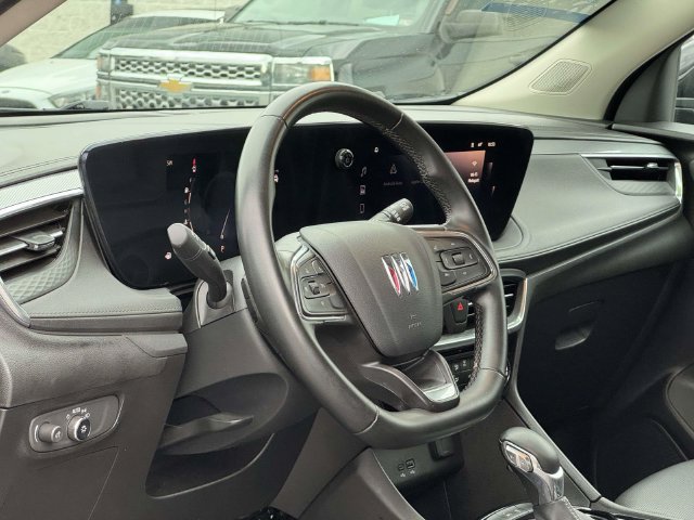 Used 2024 Buick Encore GX Sport Touring FWD image 30