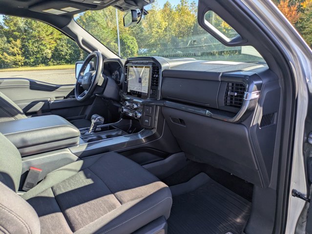 Certified 2022 Ford F150 XLT w/ Equipment Group 302A High image 38