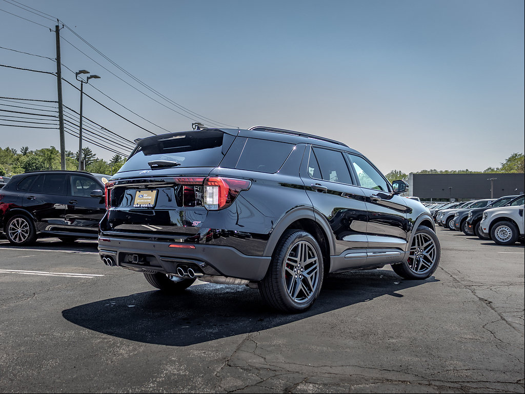 Certified 2025 Ford Explorer ST AWD/4WD image 6