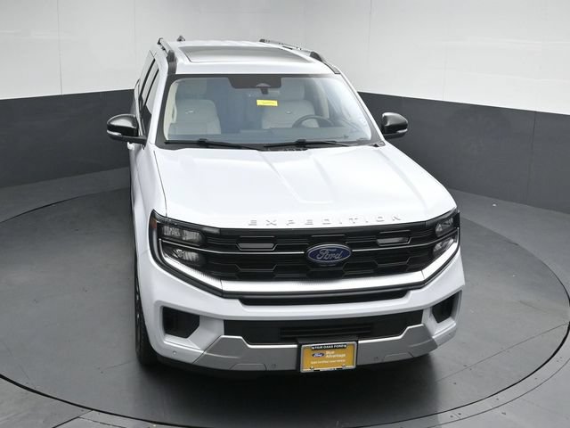 Certified 2025 Ford Expedition Max Platinum w/ Driver's Package AWD/4WD image 47