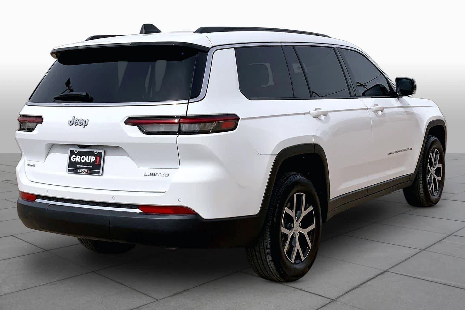 Used 2025 Jeep Grand Cherokee L Limited AWD/4WD image 13