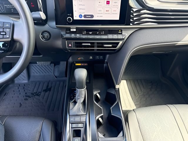 Used 2026 Toyota Camry LE w/ Convenience Package FWD image 32