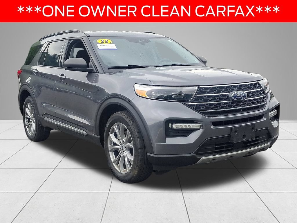 Certified 2023 Ford Explorer XLT w/ Equipment Group 202A AWD/4WD image 3