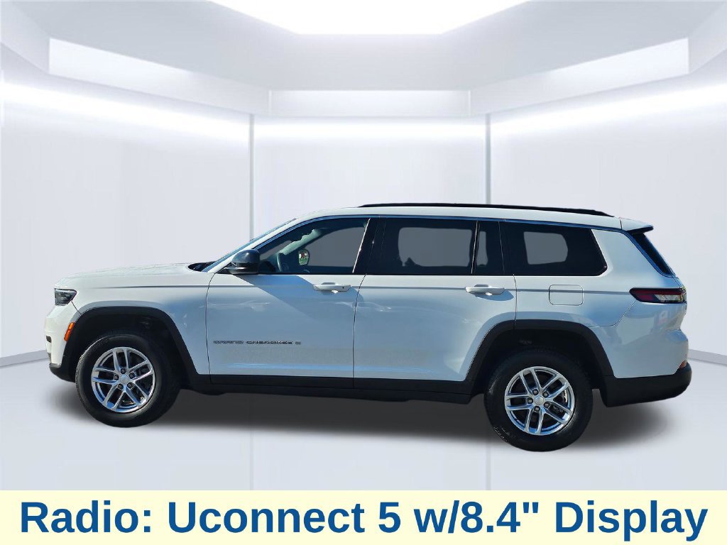 Used 2024 Jeep Grand Cherokee L Laredo RWD image 18
