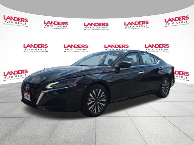 Used 2025 Nissan Altima 2.5 SV FWD image 7