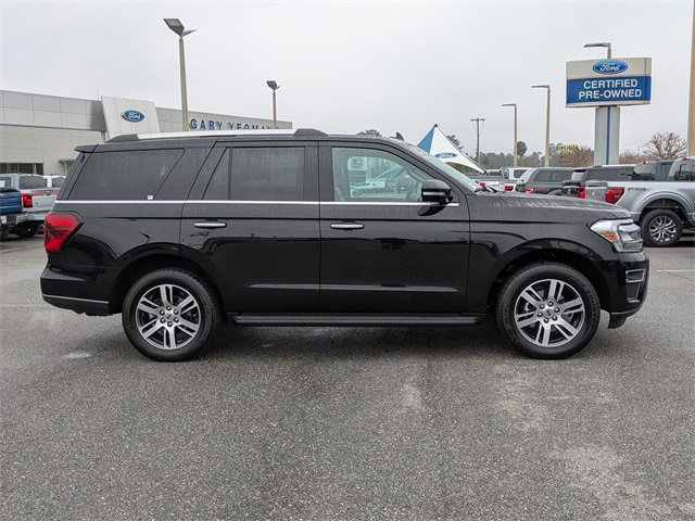 Certified 2024 Ford Expedition Limited image 3