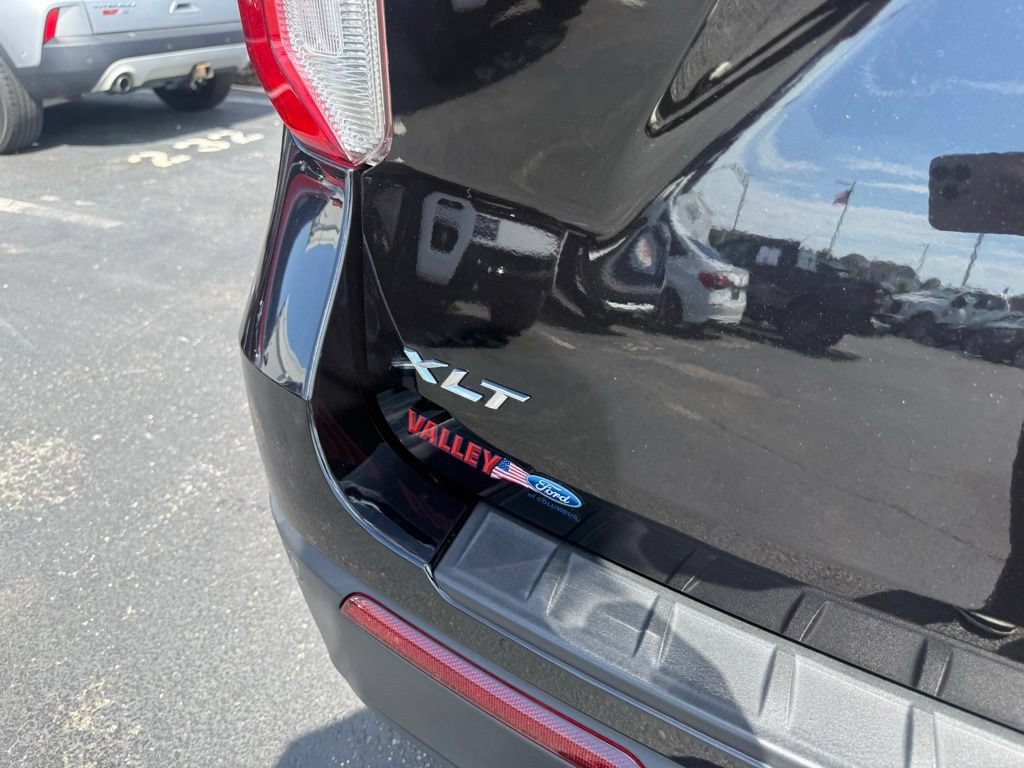 Certified 2021 Ford Explorer XLT RWD image 45