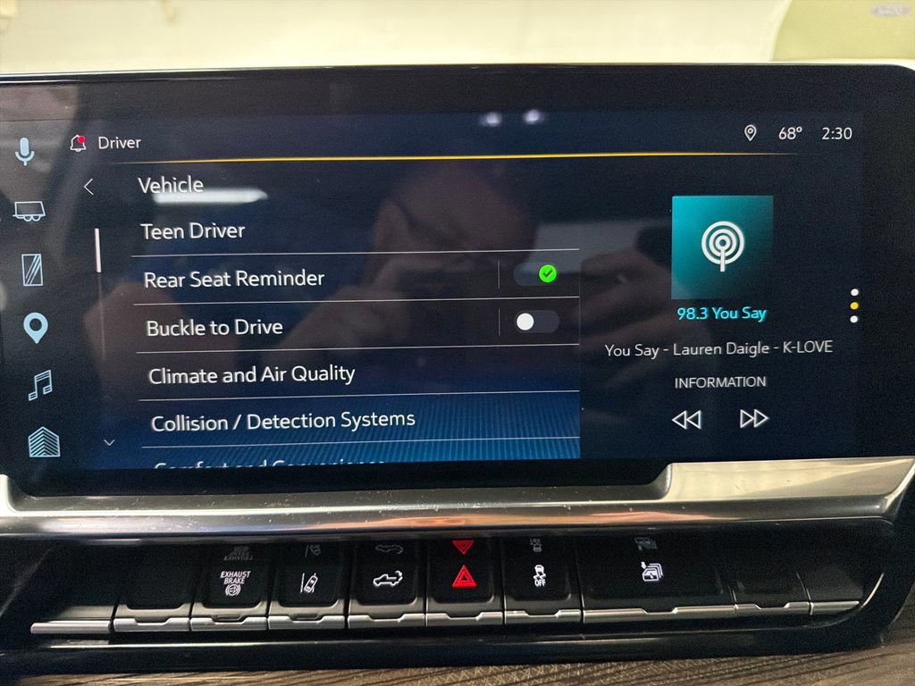 Used 2025 Chevrolet Silverado 2500 LT w/ Convenience Package image 28