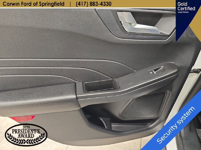 Certified 2022 Ford Escape Titanium w/ Titanium Elite Package AWD/4WD image 20