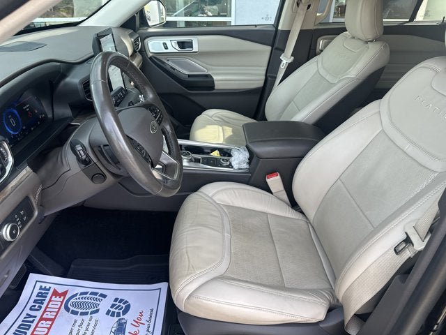 Certified 2020 Ford Explorer Platinum w/ Premium Technology Package AWD/4WD image 11
