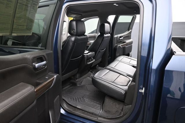 Used 2021 Chevrolet Silverado 1500 LT Trail Boss w/ Convenience Package II AWD/4WD image 16