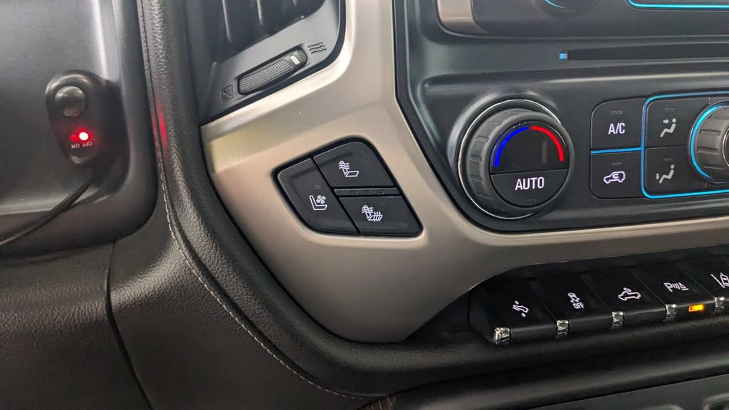 Used 2019 GMC Sierra 2500 Denali w/ Suspension Package, Off-Road AWD/4WD image 31