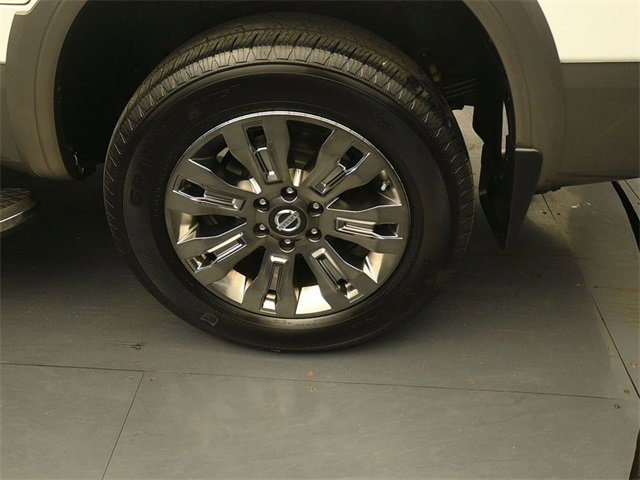 Used 2019 Nissan Titan Platinum Reserve w/ Platinum Utility Package image 9