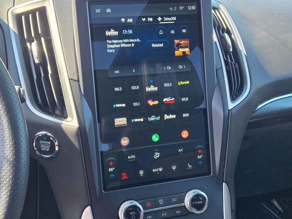 Certified 2024 Ford Edge ST-Line w/ Class II Trailer Tow Package image 26