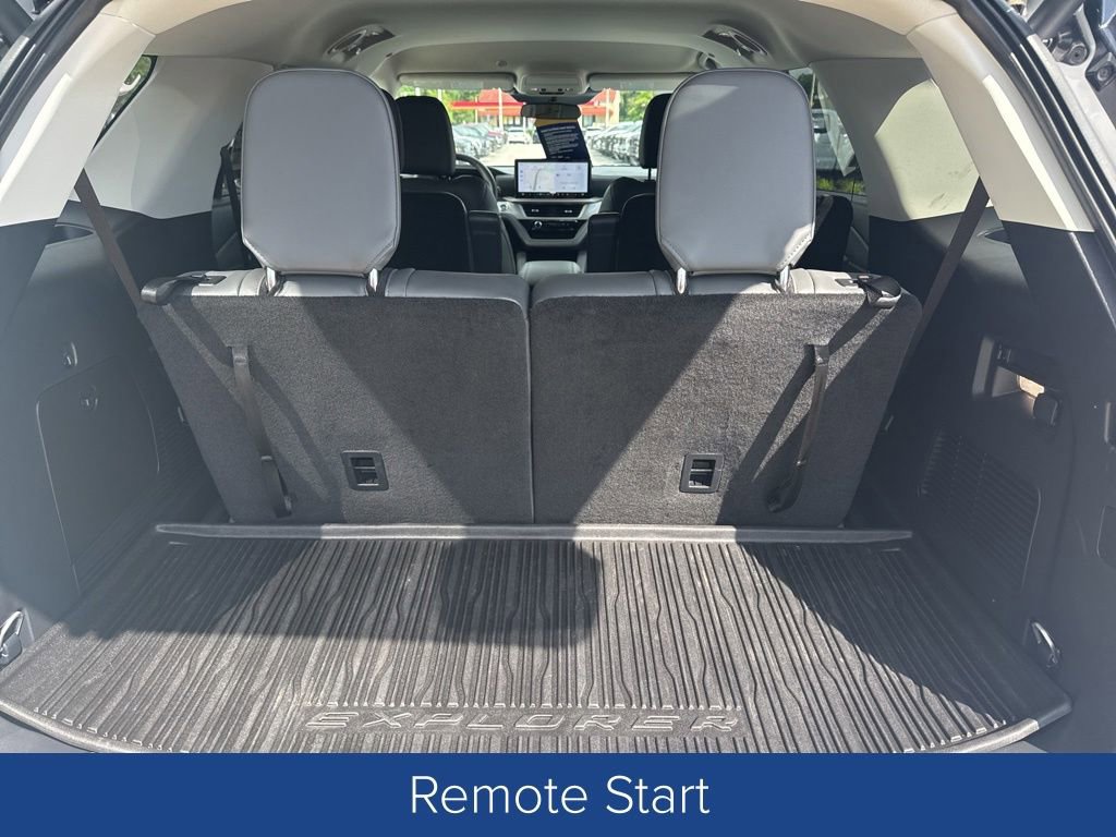 Certified 2026 Ford Explorer Active w/ Active Comfort Package RWD image 7