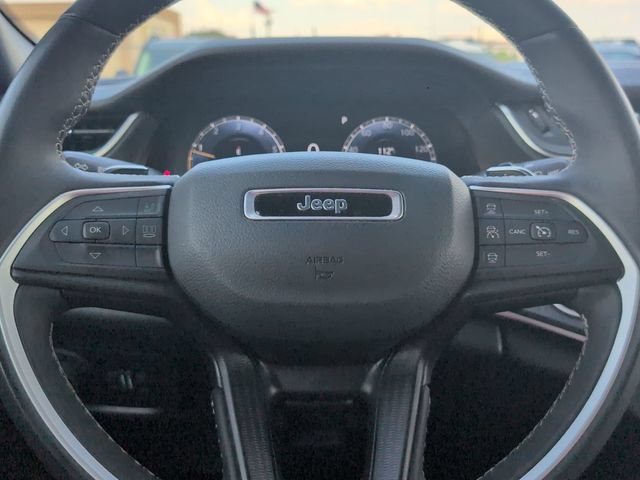 Used 2024 Jeep Grand Cherokee Altitude RWD image 20