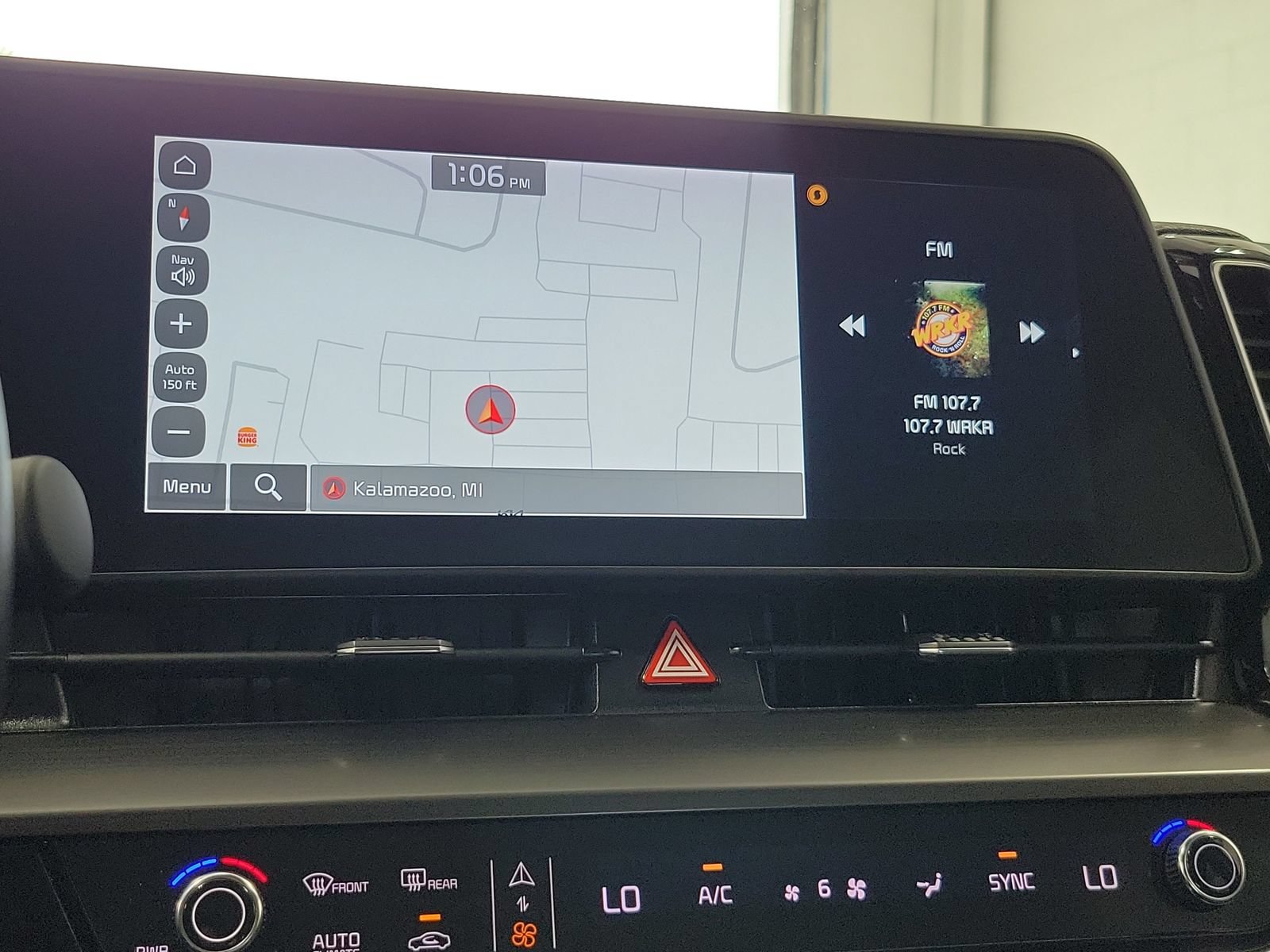 Used 2024 Kia Sportage EX AWD/4WD image 21