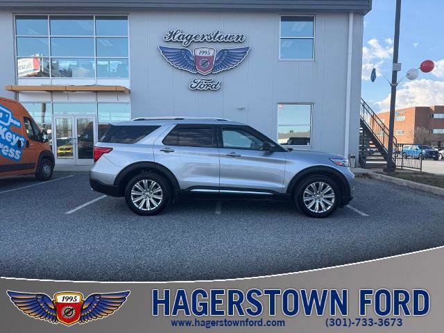 Certified 2022 Ford Explorer Limited w/ Equipment Group 301A image 6