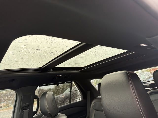 Certified 2020 Ford Explorer Limited w/ Class III Trailer Tow Package image 23