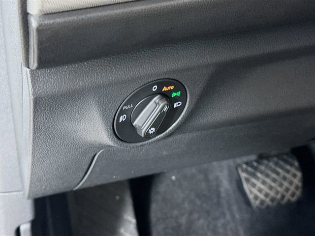 Used 2019 Volkswagen Jetta R-Line w/ R-Line Cold Weather Package image 12