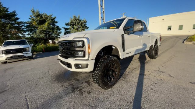 Certified 2024 Ford F250 Lariat w/ Lariat Ultimate Package AWD/4WD image 4