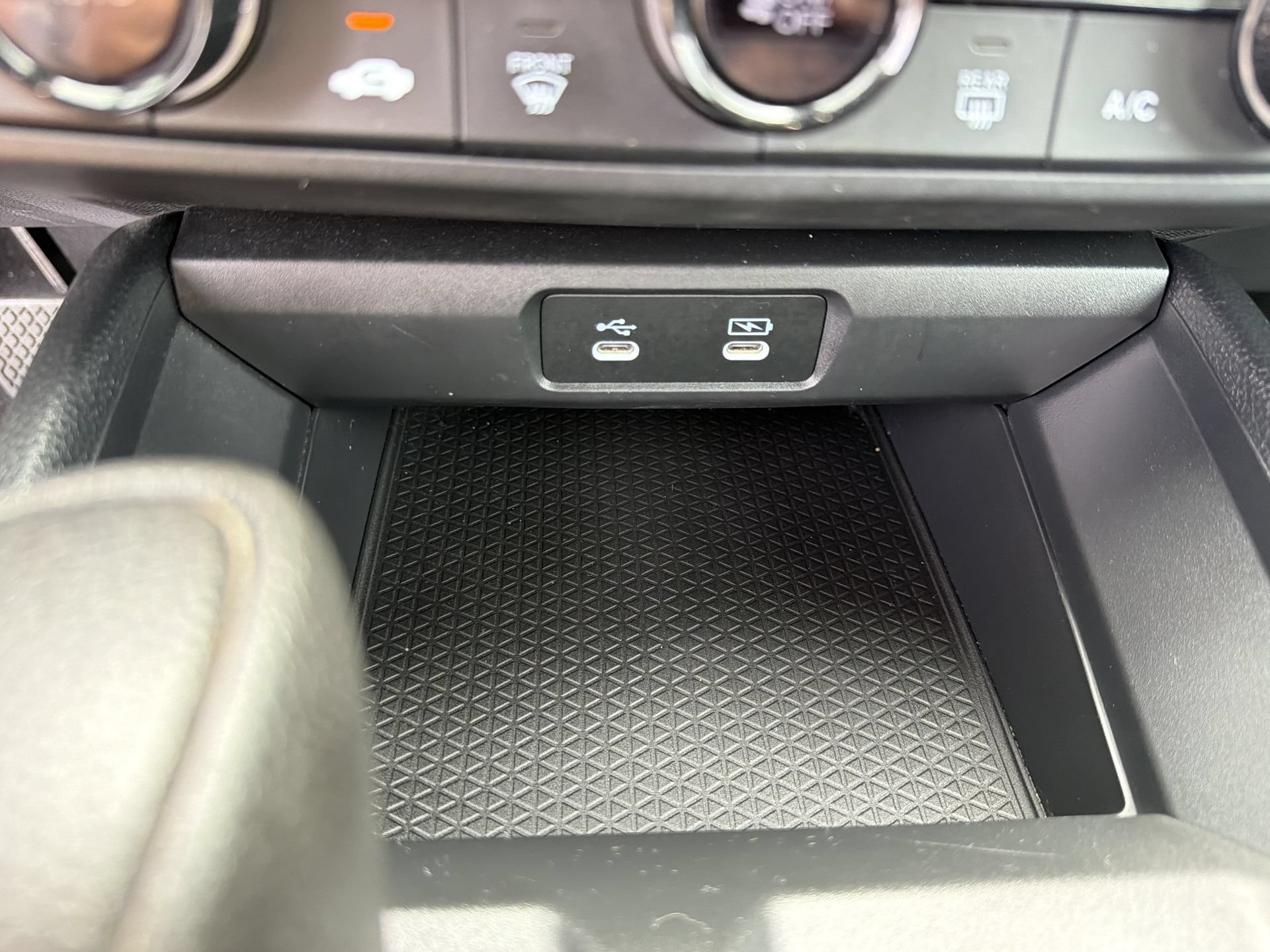 Used 2025 Honda Accord LX image 8