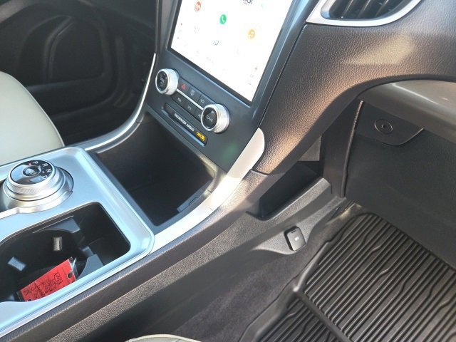 Certified 2024 Ford Edge SEL image 35