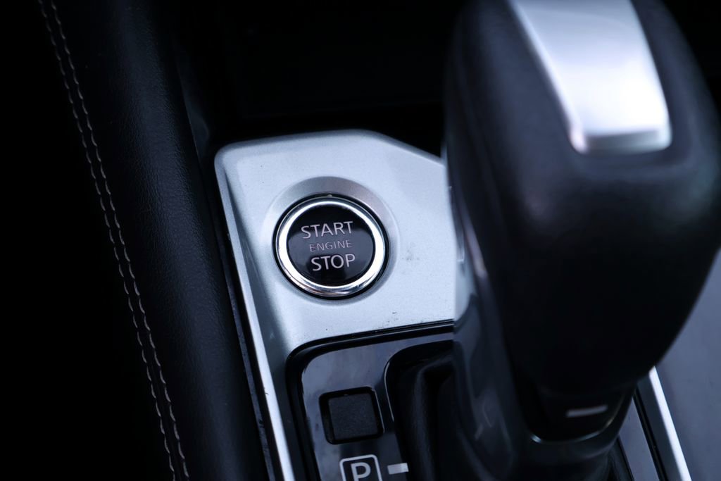Used 2023 Nissan Altima 2.5 SV FWD image 6