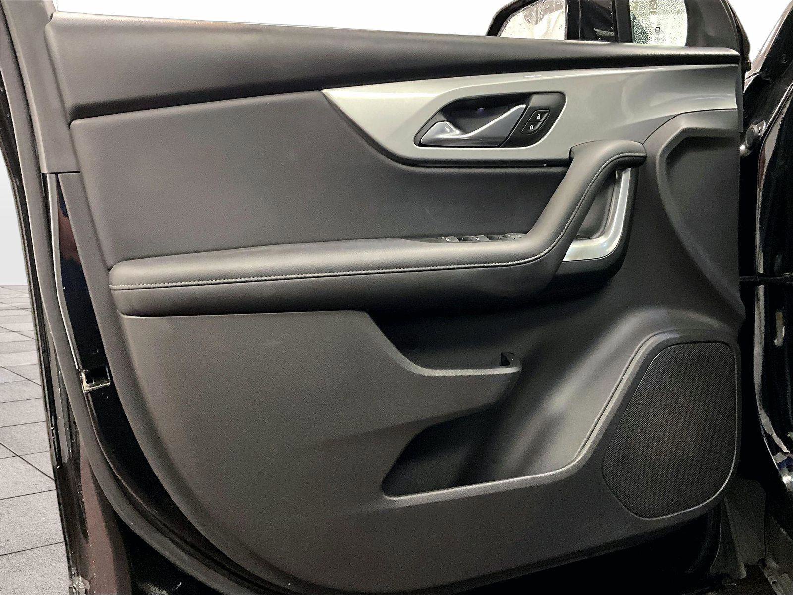 Used 2019 Chevrolet Blazer LT image 22