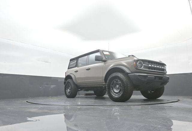 Certified 2025 Ford Bronco 4-Door w/ Sasquatch Package AWD/4WD image 32