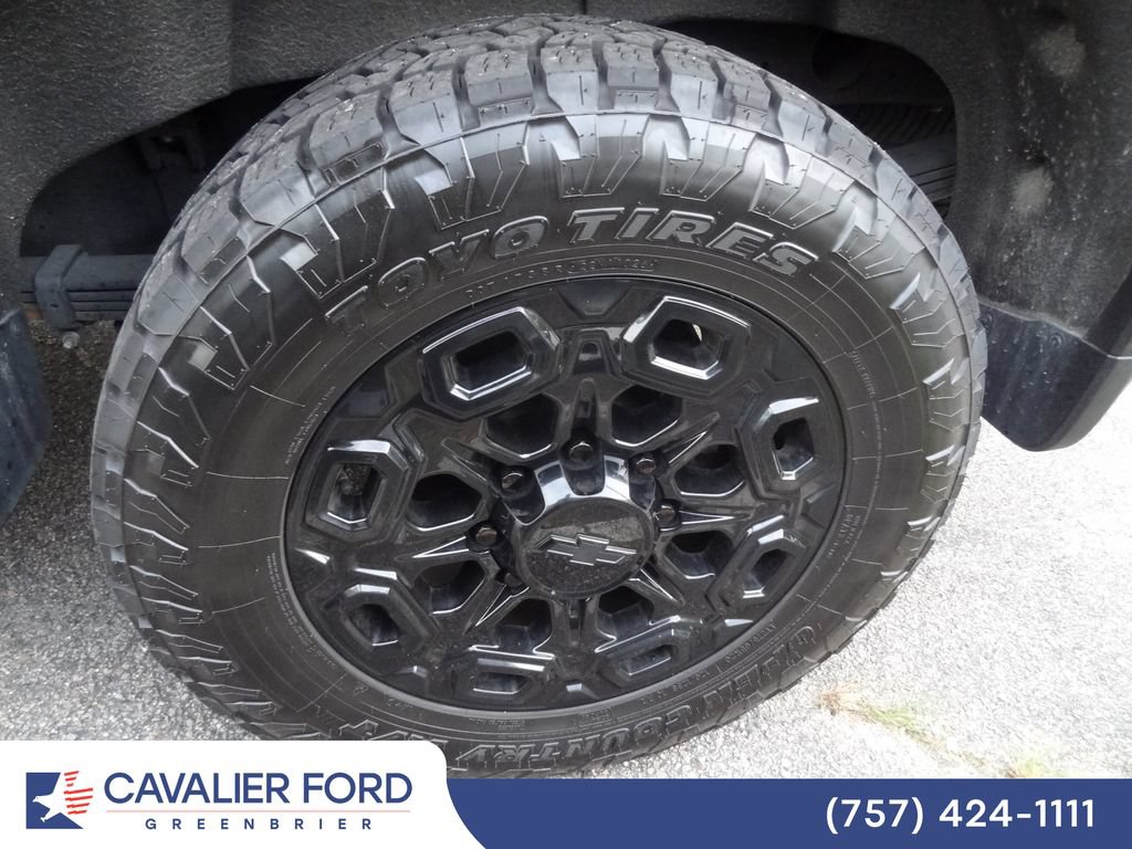 Used 2024 Chevrolet Silverado 2500 LTZ w/ LTZ Convenience Package AWD/4WD image 14