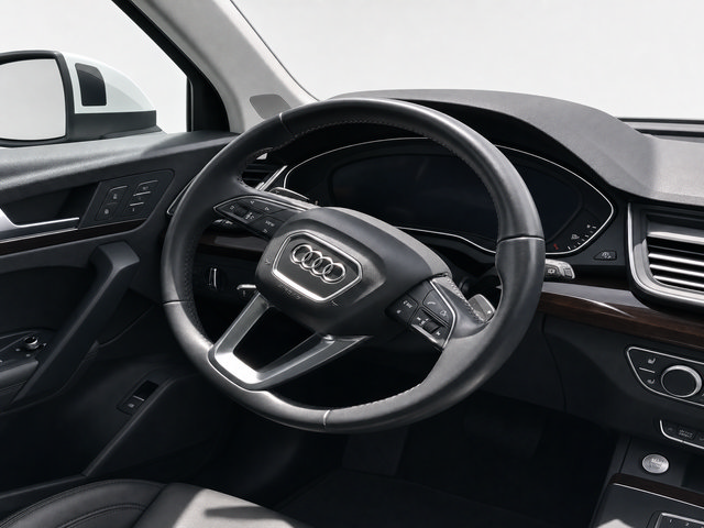Used 2018 Audi Q5 2.0T Premium Plus w/ Premium Plus Package AWD/4WD image 16