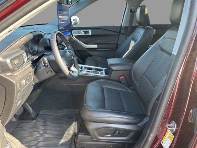 Certified 2022 Ford Explorer Limited w/ Equipment Group 301A AWD/4WD image 21