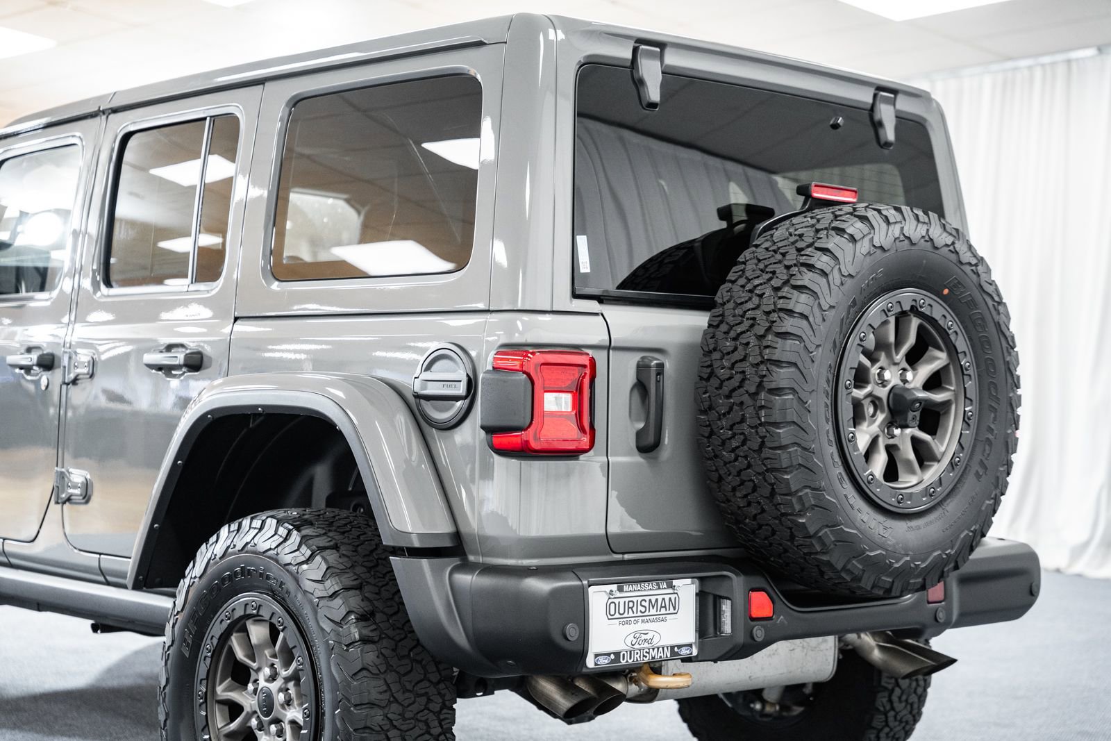 Used 2023 Jeep Wrangler Unlimited Rubicon 392 image 6