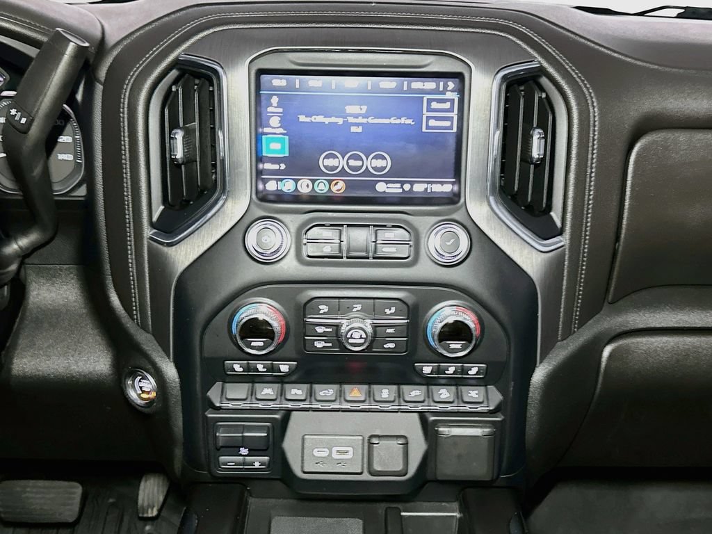 Used 2022 GMC Sierra 1500 Denali w/ Denali Premium Package AWD/4WD image 14