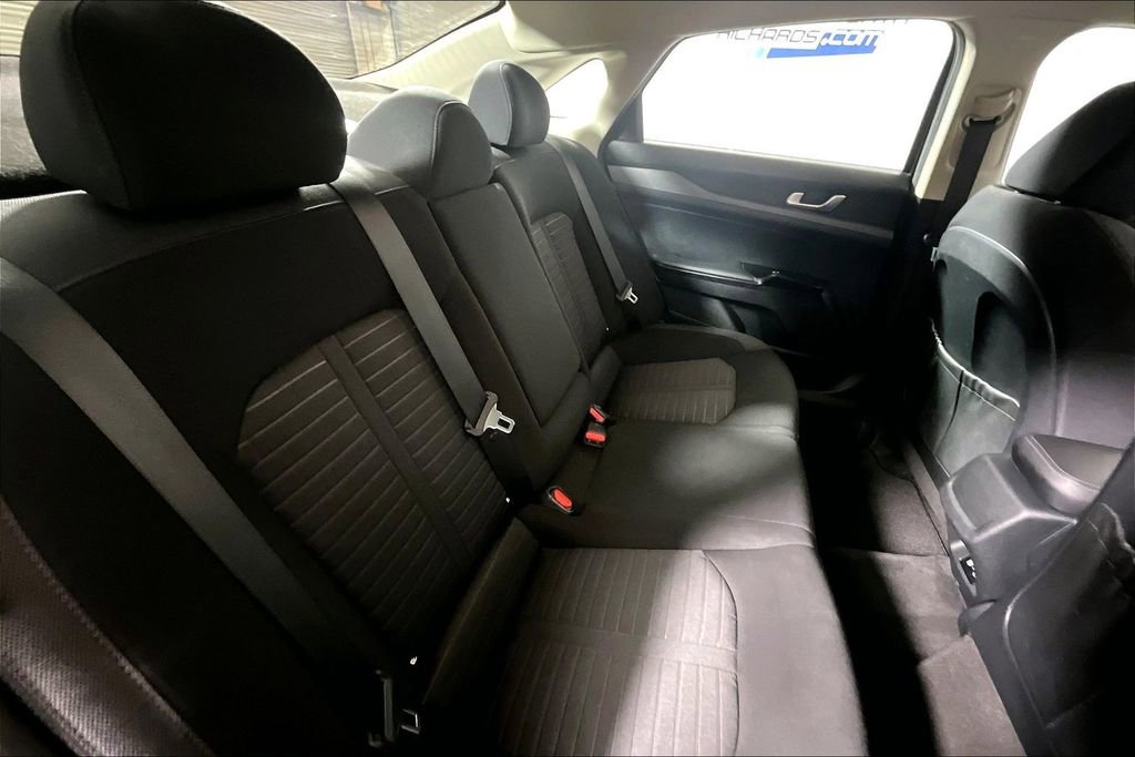 Used 2025 Kia K5 LXS FWD image 22