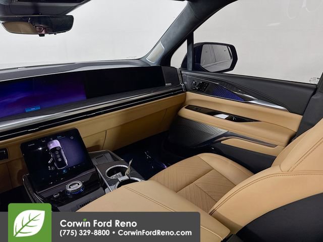 Used 2025 Cadillac Escalade IQ Luxury 2 image 25