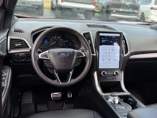 Certified 2024 Ford Edge ST-Line AWD/4WD image 6