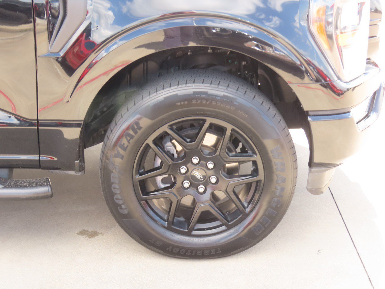 Certified 2023 Ford F150 XL w/ STX Appearance Package AWD/4WD image 9