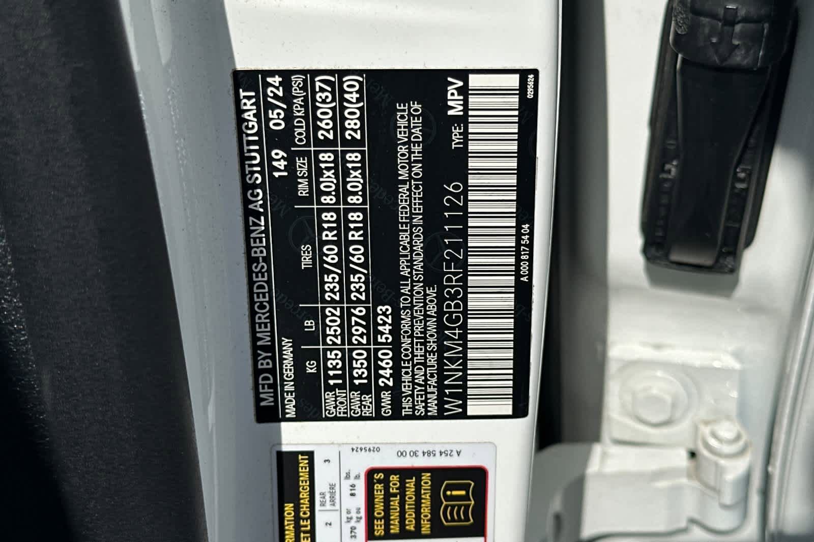 Used 2024 Mercedes-Benz GLC 300 w/ Winter Package image 29