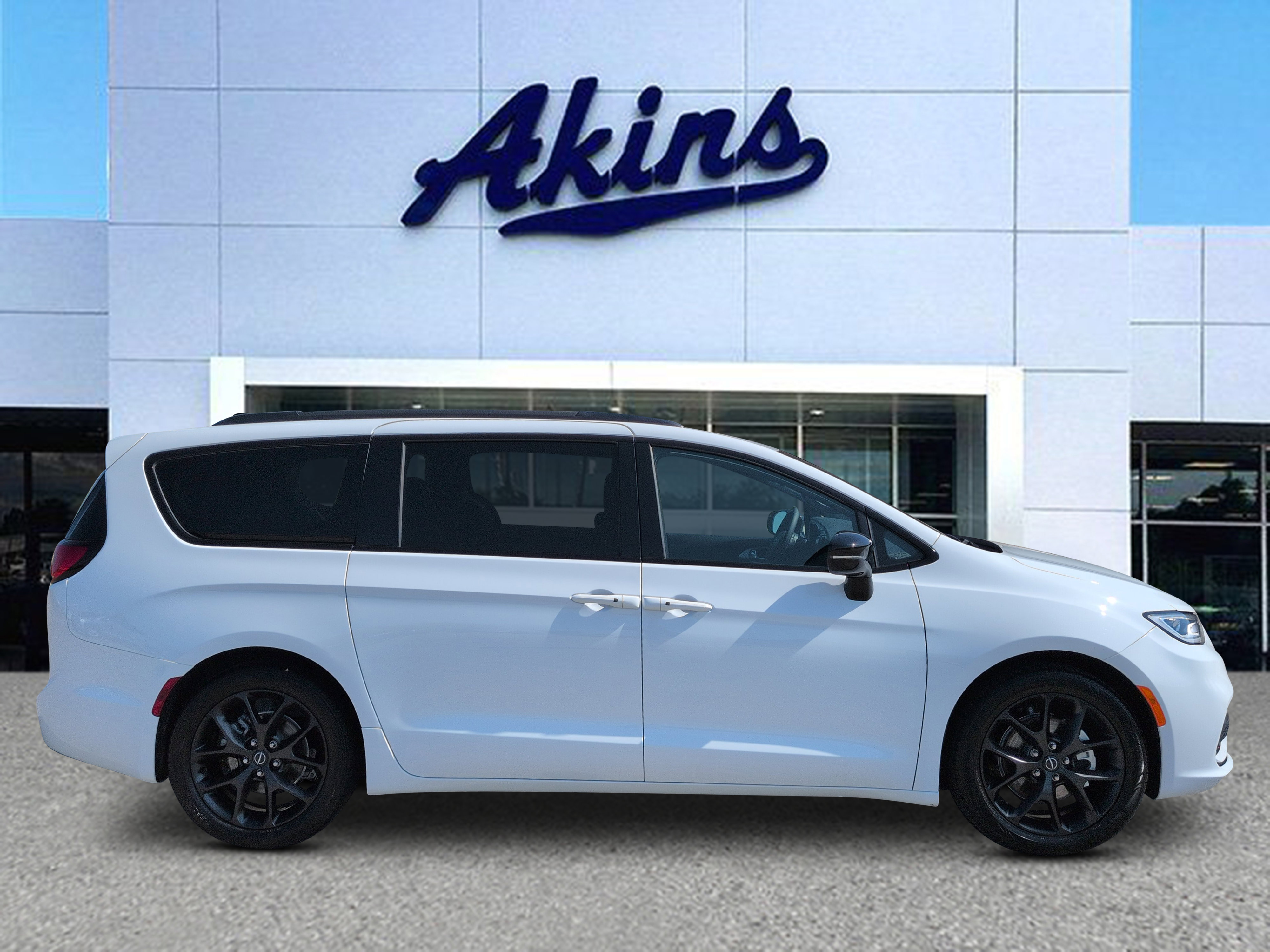Used 2025 Chrysler Pacifica Limited
