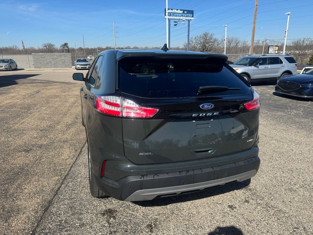 Certified 2024 Ford Edge SEL w/ Convenience Package image 3