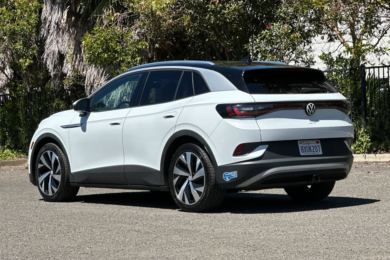 Used 2021 Volkswagen ID.4 Pro S w/ Gradient Package RWD image 5