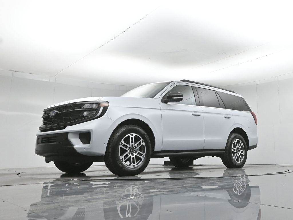 Certified 2025 Ford Expedition Active RWD image 46