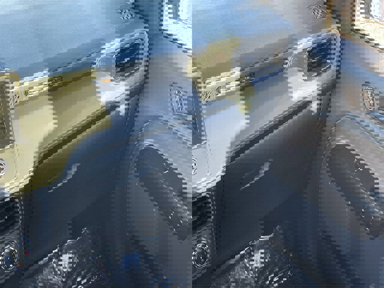 Certified 2022 Ford Maverick XL image 17