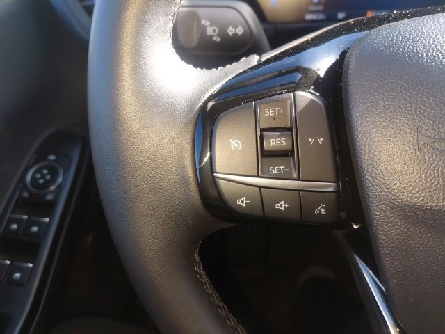 Certified 2025 Ford Escape Active w/ Cold Weather Package image 17