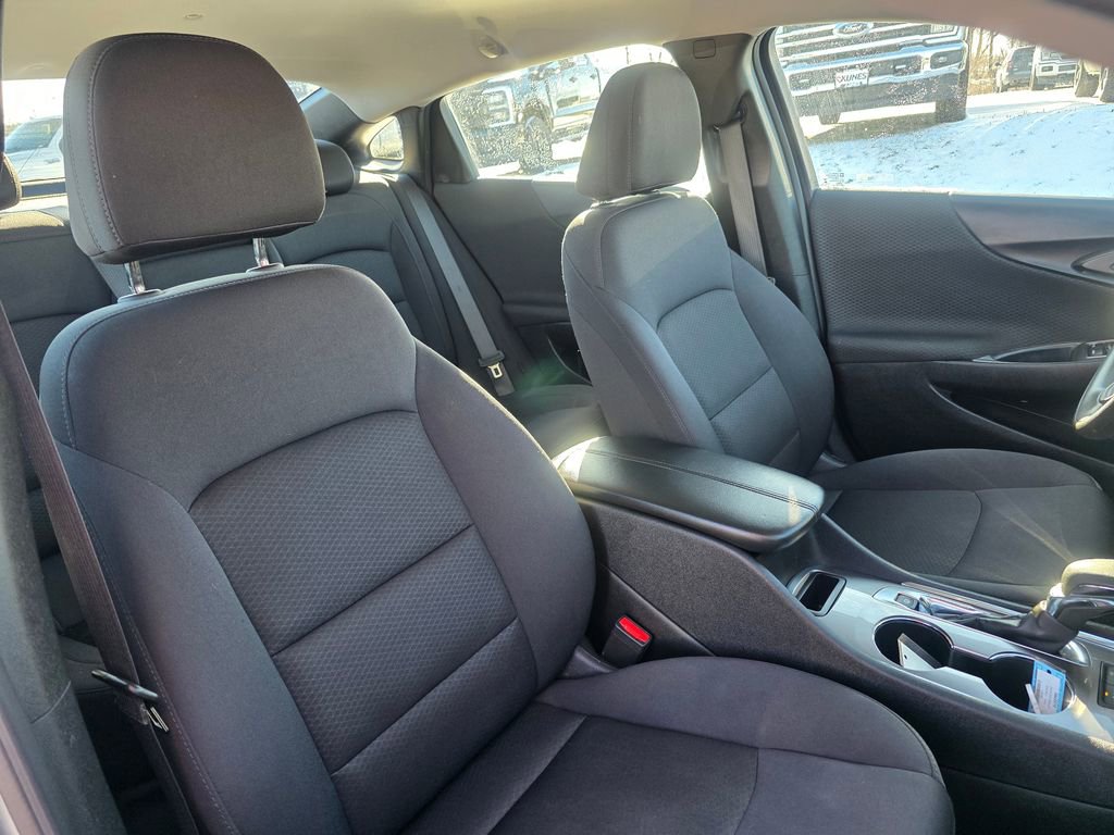 Used 2024 Chevrolet Malibu LT image 31