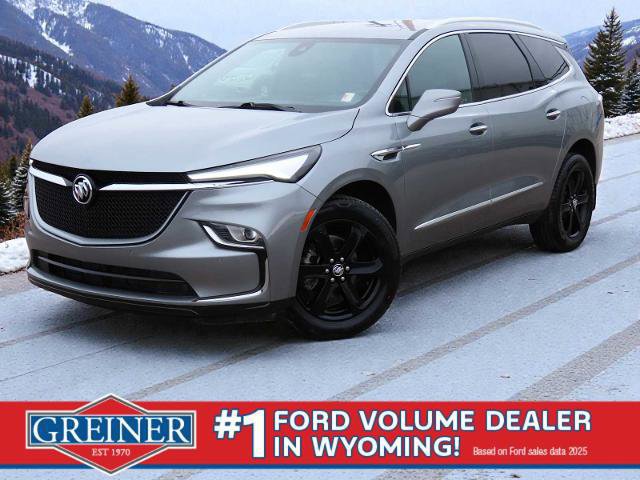 Used 2023 Buick Enclave Essence image 7