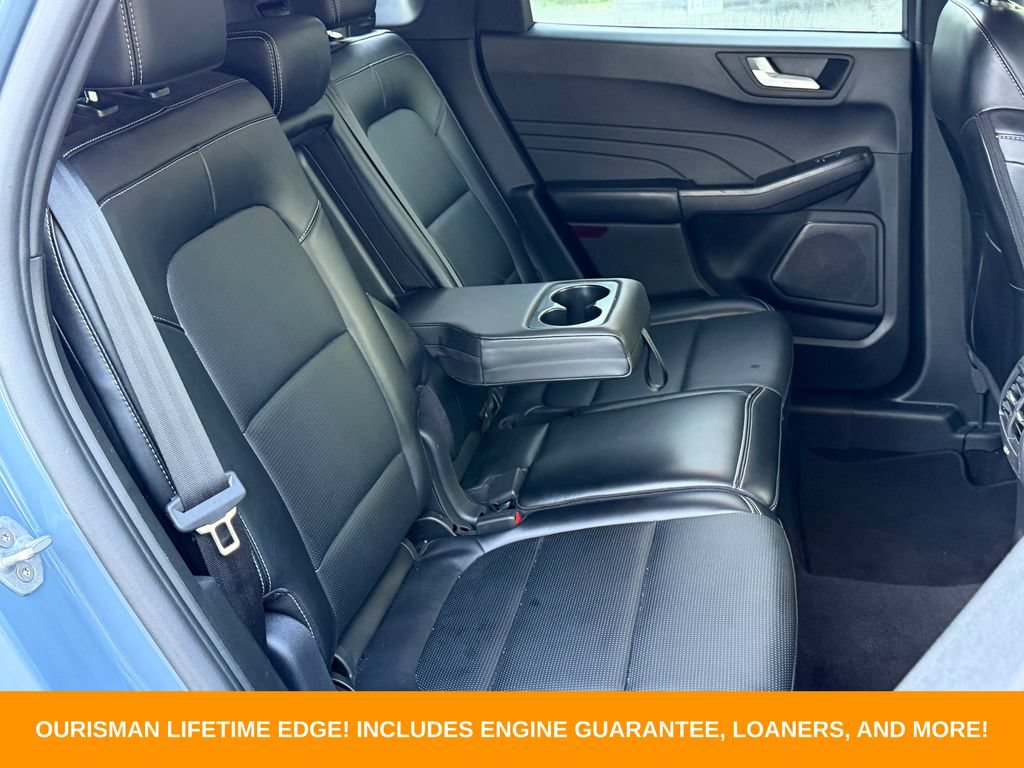 Certified 2025 Ford Escape Platinum AWD/4WD image 22